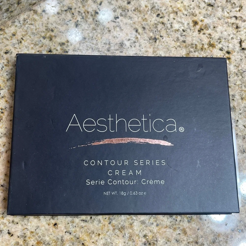 Aesthetica Contour Series Cream Creme Bronzer Brightening Palette